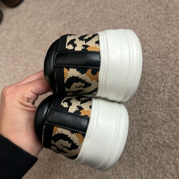 “DearFoams- Animal Print Slip On Sneakers size 6” - Picture 6 of 6